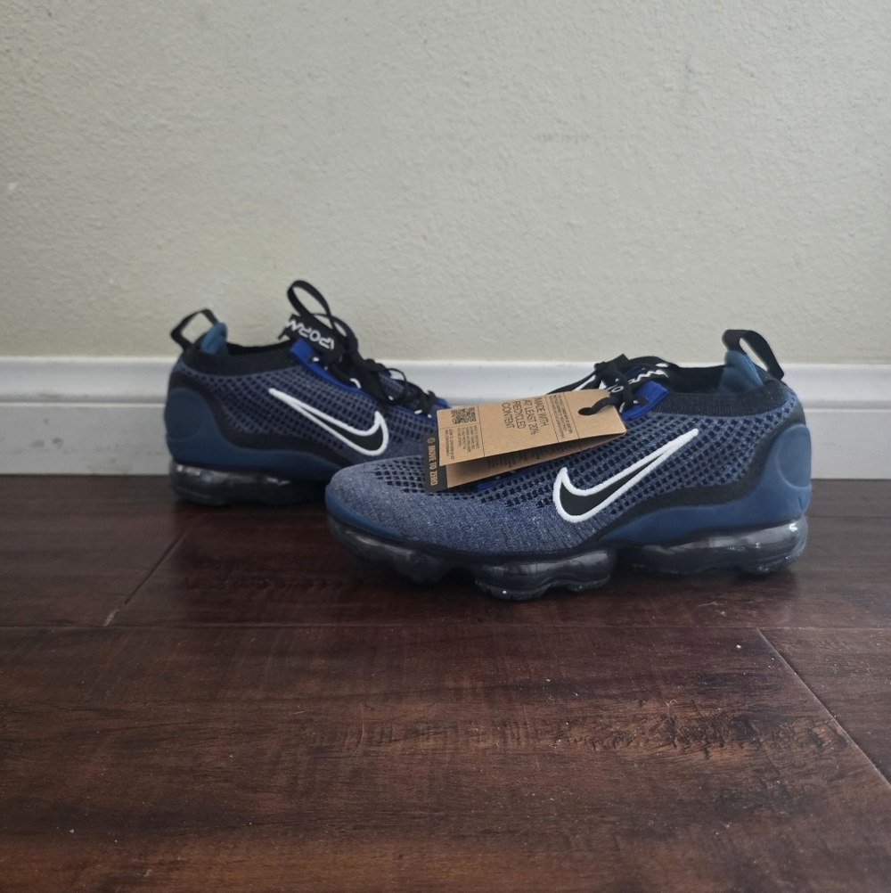 NWOB Nike Air Vapormax FK 7Y Shoes